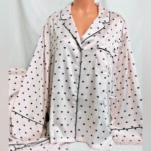 NWT Victoria's Secret Pink Satin Pajama Top Black Hearts